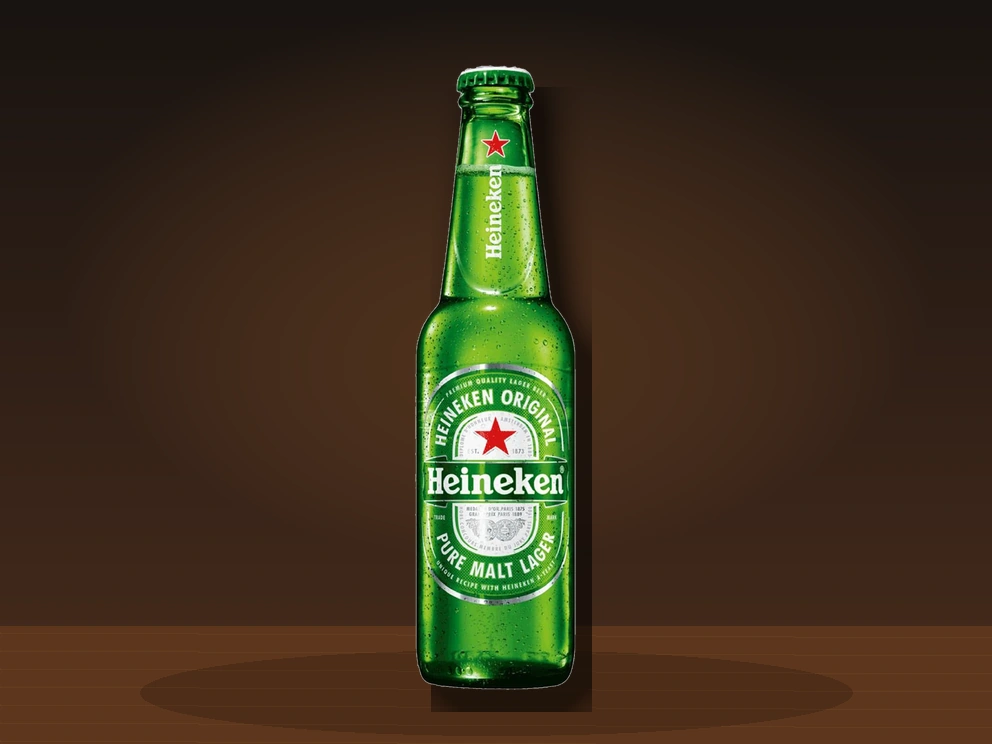 Heineken Long Neck servido no Restaurante Dona Rê